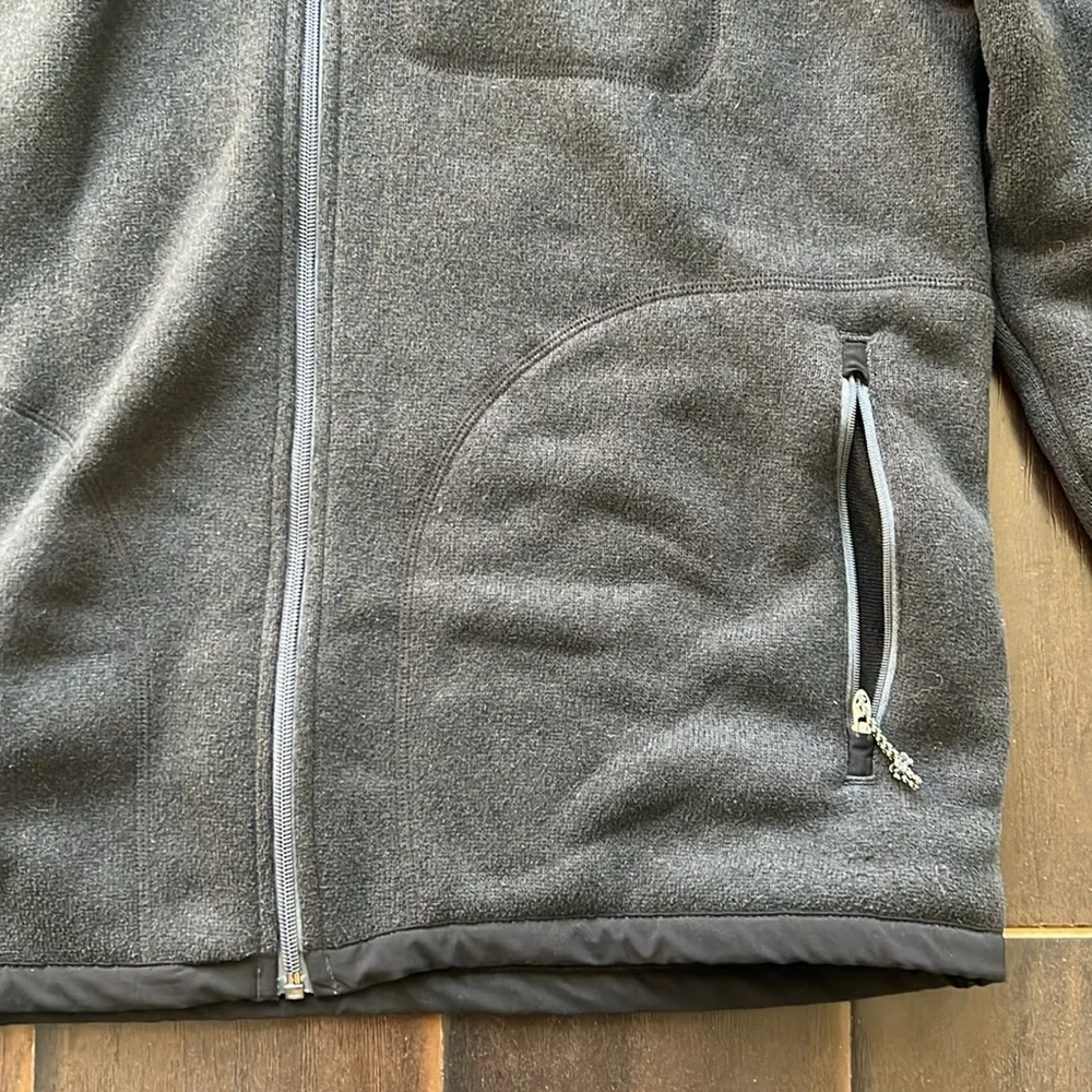 The North Face Men’s Black Fleece Jacket, size L